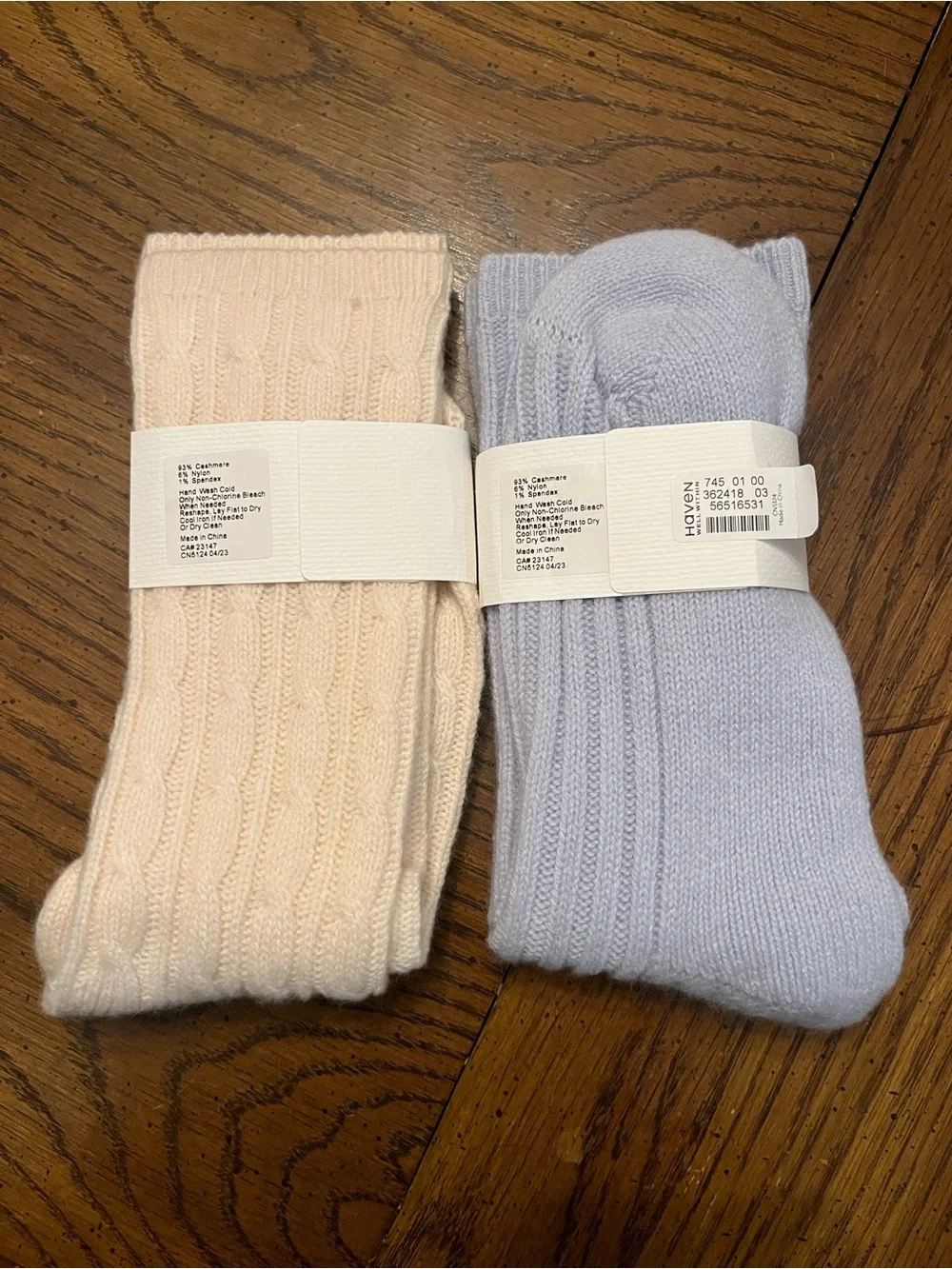 Haven Well‎ Within Cashmere Socks - Cream and Light Blue (One Size)